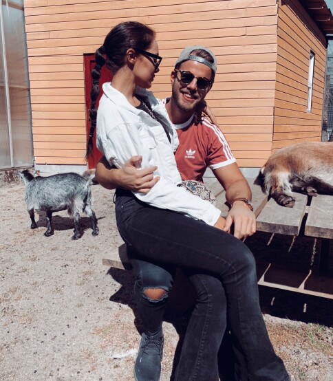 TRIVES I HVERANDRES LAG: Etter over en måned som samboere har deres nye tilværelse virkelig gitt mersmak. Foto: Privat TRIVES I HVERANDRES LAG: Etter over en måned som samboere har deres nye tilværelse virkelig gitt mersmak. Foto: Privat